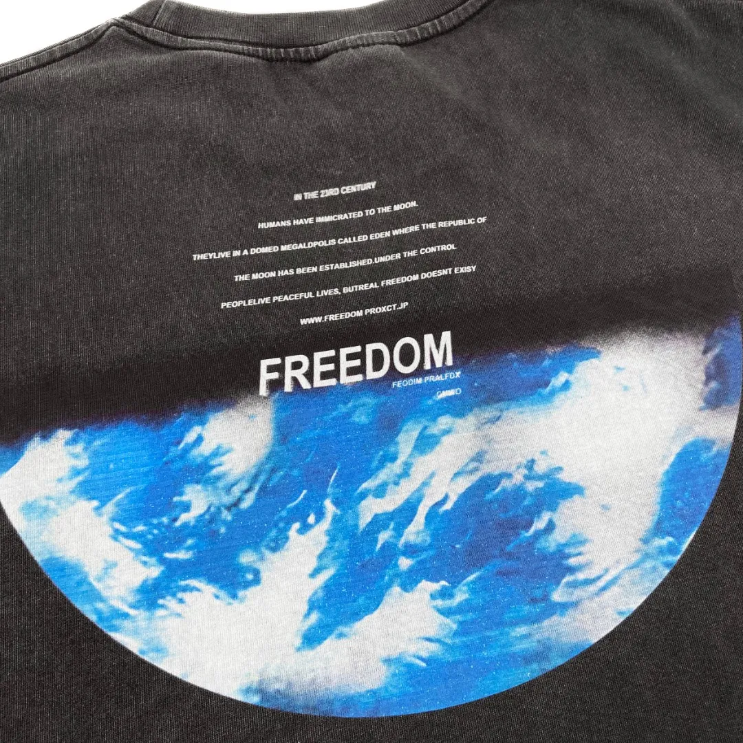 Saint Michael FREEDOM Otomo Katsuhiro anime print washed and distressed retro Vintage loose short-sleeved digital white ink direct injection, the fabric is breathable and the pattern is three-dimensional and clear. Fabric: Double yarn 240g Style number: S903 Size: S-M-L-XL Color: Washed black Price: P118